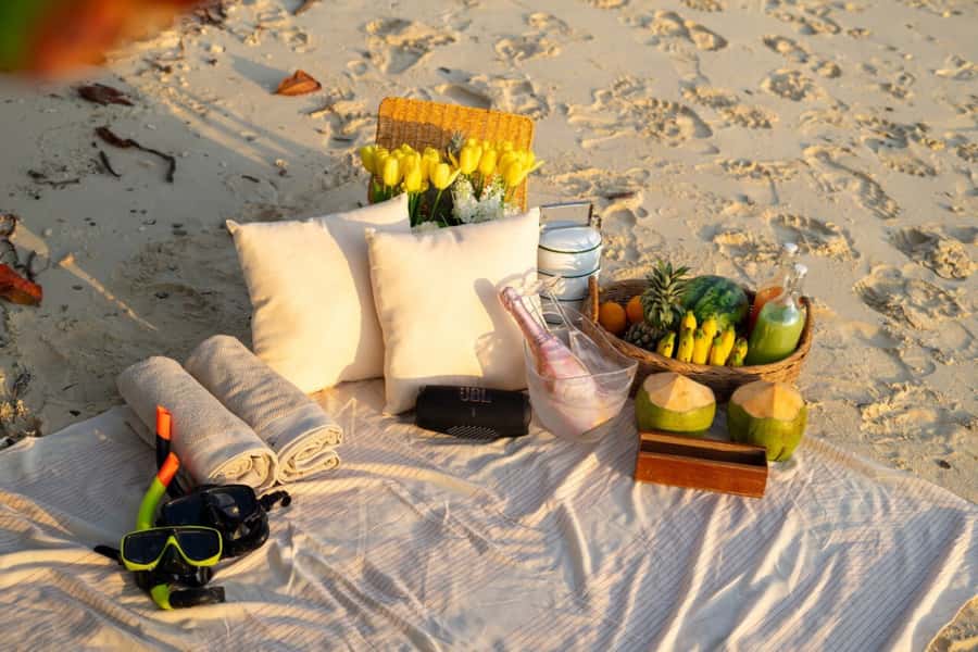 Phuket: Luxury Private Longtail Boat Islands Discovery Tour - Choosing between three and nine hours