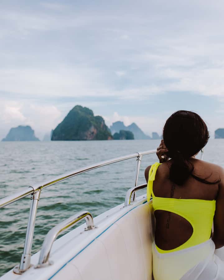Phuket: Luxury Small Group Phang Nga and Beyond Tour - Hong Island is best seen from a canoe
