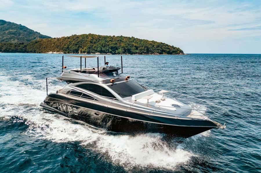 Phuket: Phi Phi Island & Maya Bay Luxury Yacht Day Tour - A polished day on the Andaman Sea