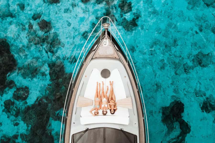 Phuket: Phi Phi Island & Maya Bay Luxury Yacht Day Tour - Pi Leh Lagoon and the limestone walls
