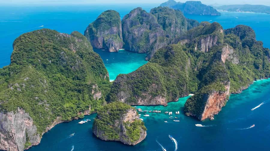 Phuket: Phi Phi, Maya & Bamboo By Premium Speed Catamaran - Pi Leh Lagoon: the calm-water pause