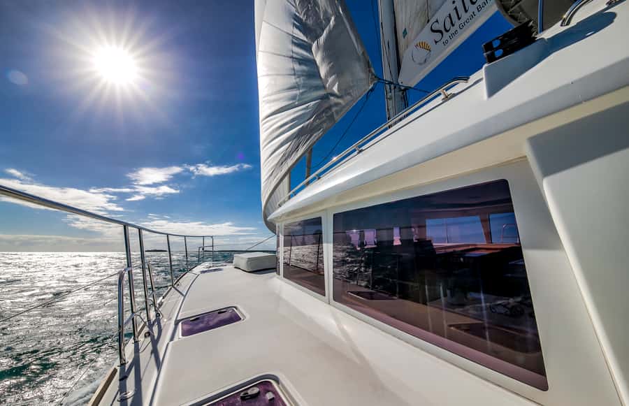 Port Douglas: Reef & Low Isles Cruise on Luxury Catamaran - Arriving before the Low Isles crowds