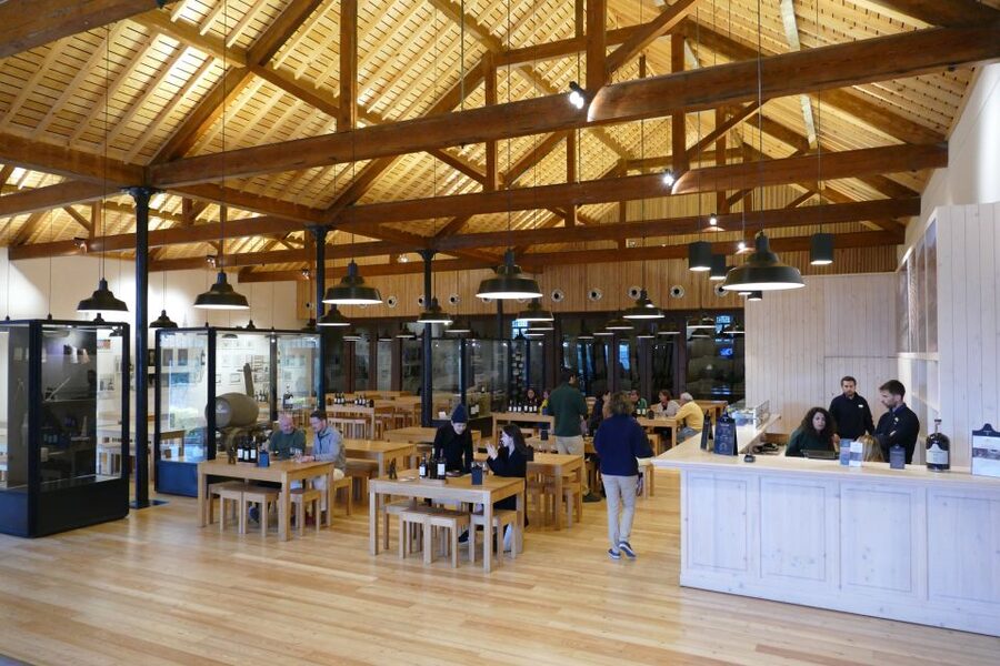 Porto: Graham's Port Lodge Tour with Premium Wine Tastings - Three Port styles with three small bites