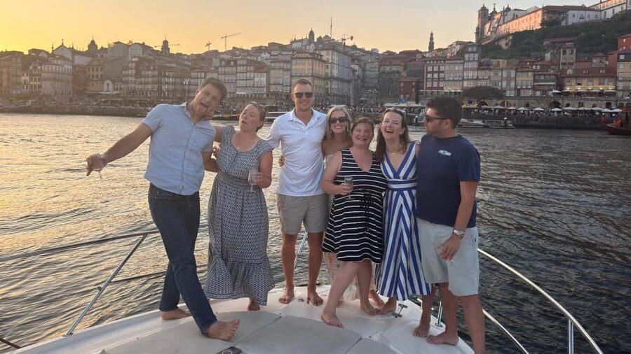Porto: Luxury 6 Bridges Yacht Cruise with Wine & Snacks - Afurada and Foz do Douro