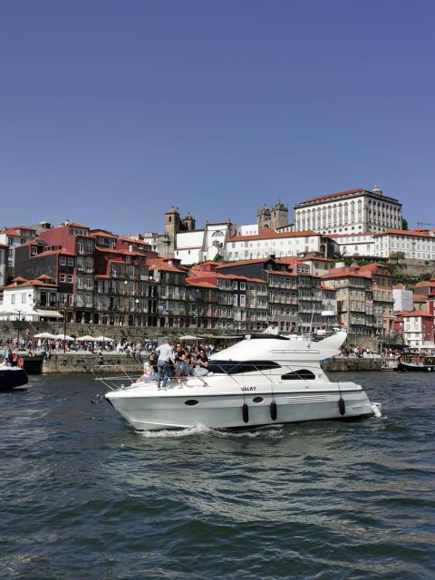 Porto: Luxury Yacht Tour of the 6 Bridges and Douro Estuary - Starting at Douro Marina in Vila Nova de Gaia