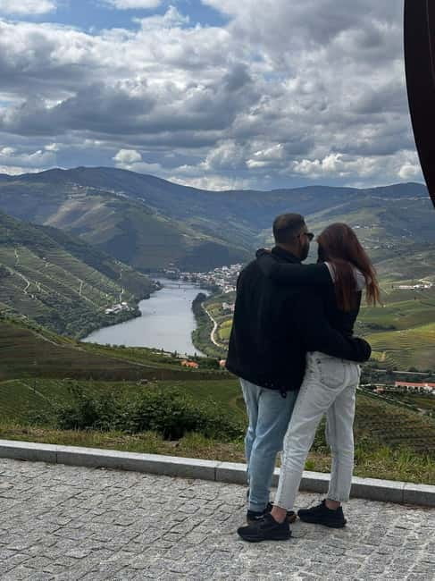 Porto: Premium Douro Valley Small-Group Tour, Cruise & Lunch - Who should book this tour
