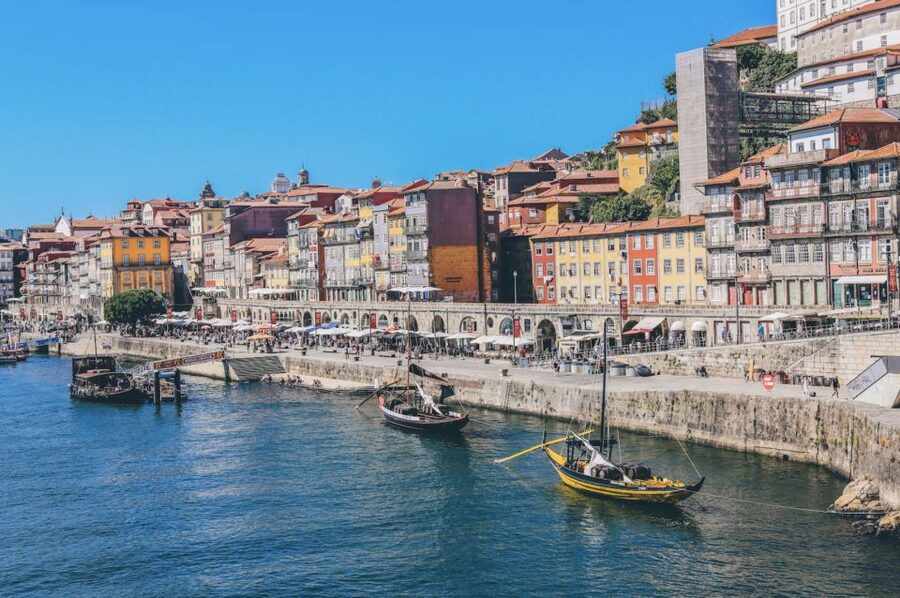 Porto: Premium Portuguese Food Tour and Sightseeing - The first café and a gentle introduction to Portuguese food
