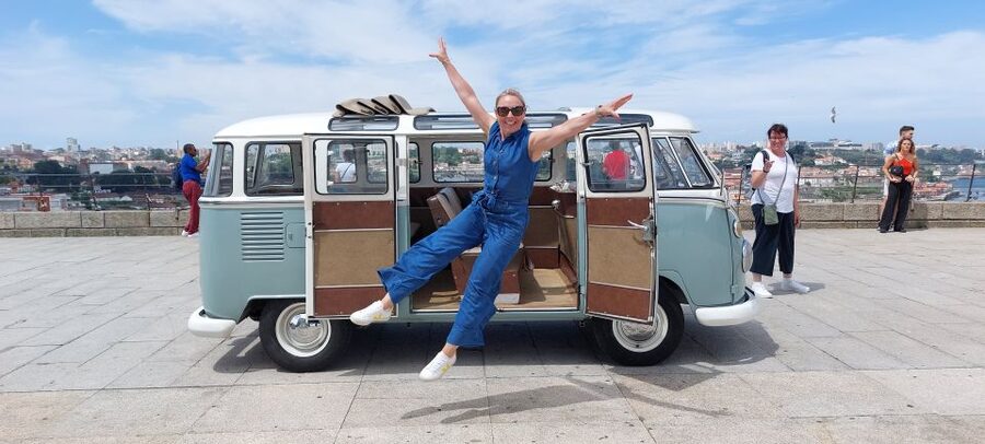 Porto: Private Sightseeing Tour by VW Kombi (2–8 People) - From central Porto to Casa da Música