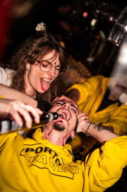 Porto: Pub Crawl with 7 Drinks, Games, and VIP Club Entry - What this Porto night actually feels like