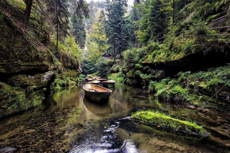 Prague: VIP Bohemian Saxon Switzerland: 2 Countries in 1 Day - A real Czech lunch between the hikes