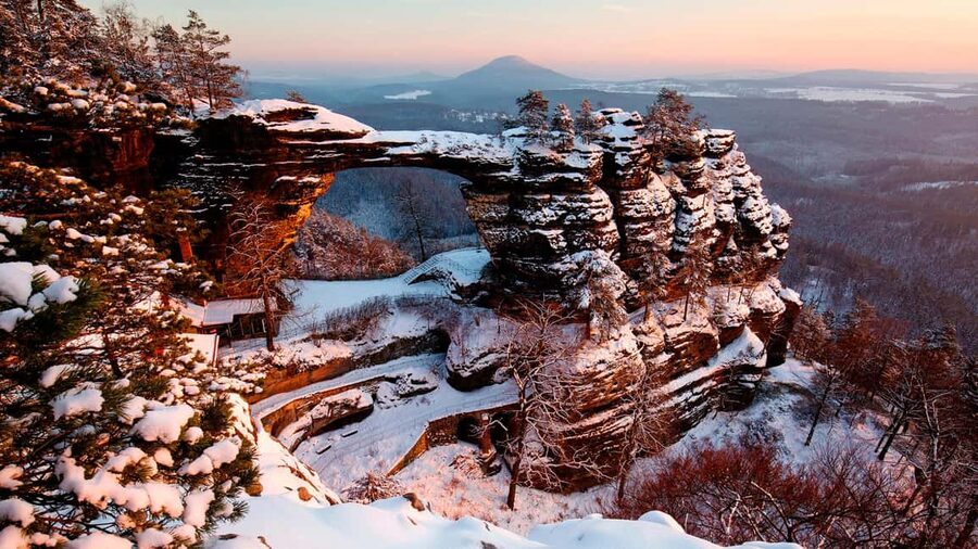 Prague: VIP Bohemian Saxon Switzerland: 2 Countries in 1 Day - FAQ