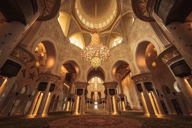 Premium Abu Dhabi City Tour With Hindu Temple Visit - Private - What the private vehicle adds to an eight-hour day