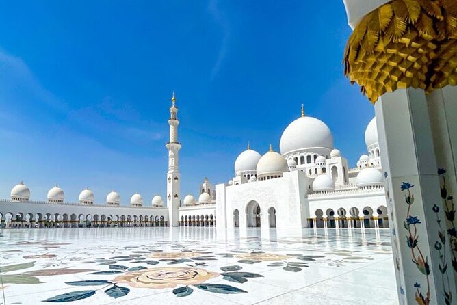 Premium Abu Dhabi Full-day City Tour in A 4x4 Private Vehicle - The Abu Dhabi dates market