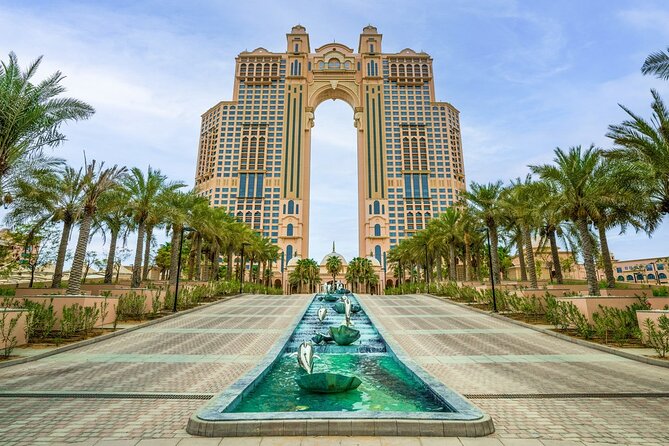 Premium Abu Dhabi Full-day City Tour in A 4x4 Private Vehicle - What $299 per group really buys you