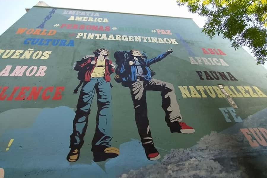 Premium Argentinian Wine and Malbec Tasting & Urban Art Tour - The wine tasting: Malbec is only part of the story