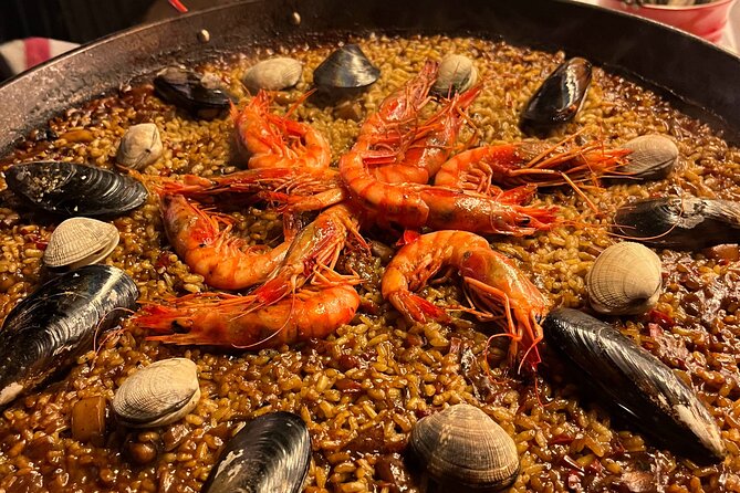 Premium Cooking Class in Designer Loft: Paella & Spanish Tapas - A five-part meal at 12:30