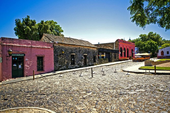 Premium Day Trip to Colonia del Sacramento - Calle de los Suspiros and the Shape of Old Colonia