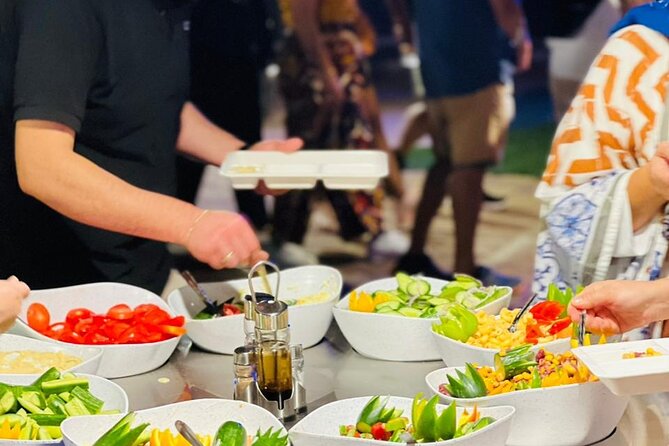 Premium Desert Safari, food Service with 4 alcoholics drinks - Stage shows after dark