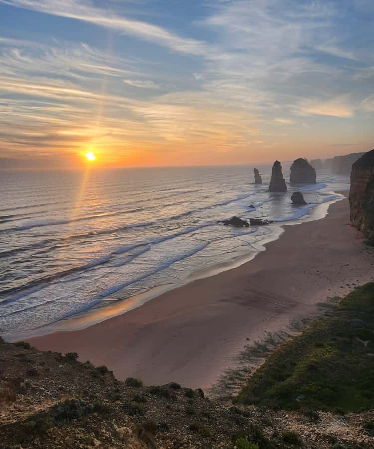 PREMIUM Great Ocean RD Tour REVRS-Luxry SML GRP-Hotel PickUP - The Apostles, Razorback, and Gibson Steps