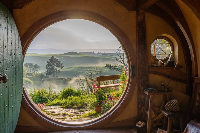 Premium Hobbiton Small Group Day Tour from Auckland - Walking into Hobbiton and Bagshot Row