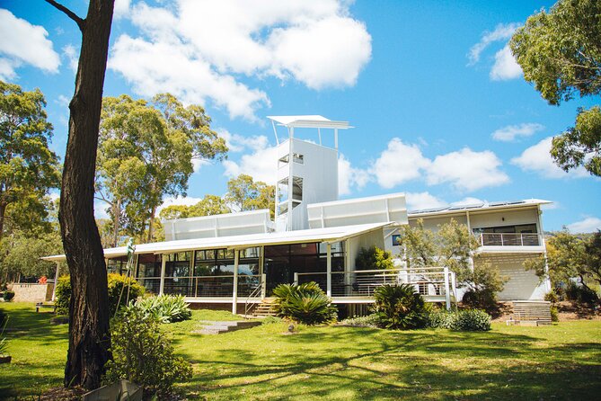 Premium Hunter Valley Wine Tour with Lunch from Sydney - Cheese and wine, with time to compare flavours