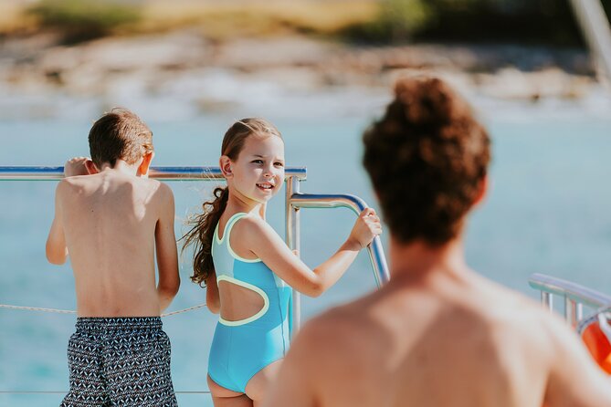 Premium Morning Snorkel Sail with Champagne Brunch - Stop two: a shipwreck and changing sea conditions