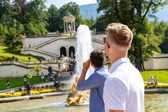 Premium Neuschwanstein Castle and Linderhof VIP Tour from Munich - Winter changes the whole experience