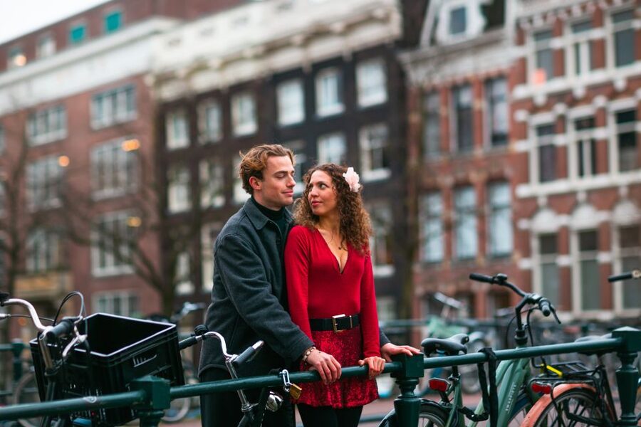 Premium Romantic Photoshoot Experience for Couples - Should you book this Amsterdam photoshoot?