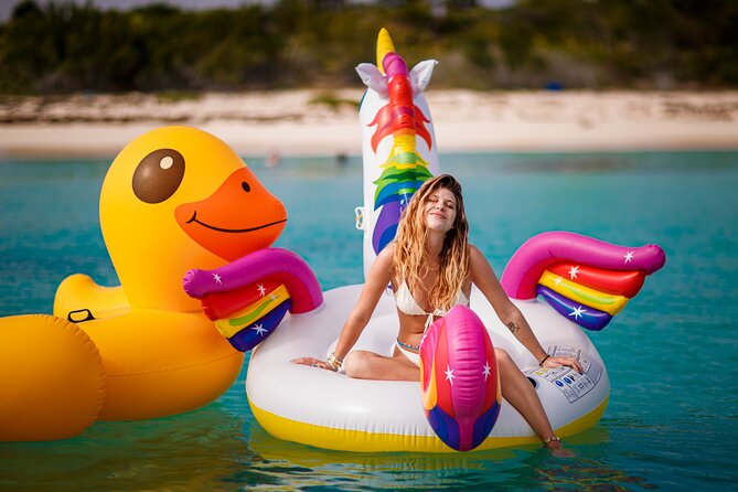 Private 40' Bali Catamaran – Drinks & Food Included - Drinks and your own soundtrack