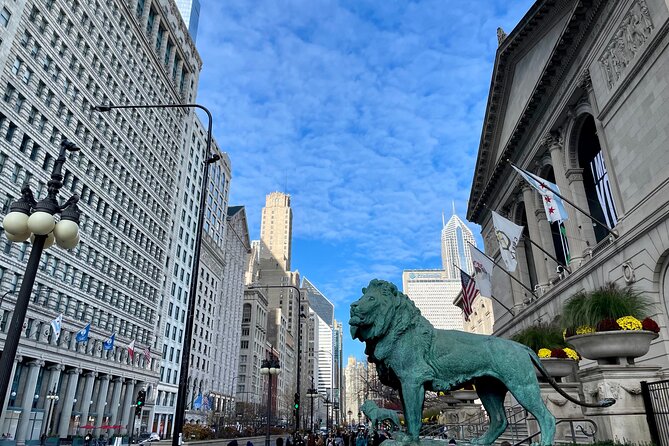 Private Art Institute of Chicago Skip-the-Line Guided Tour - The guides make the difference