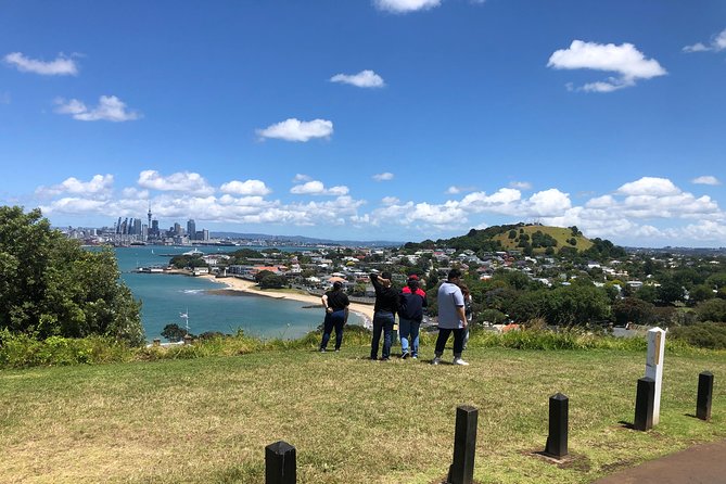 Private Auckland City Tour For Small Group in a luxury vehicle. - Tamaki Drive and Mission Bay show Auckland at the water’s edge