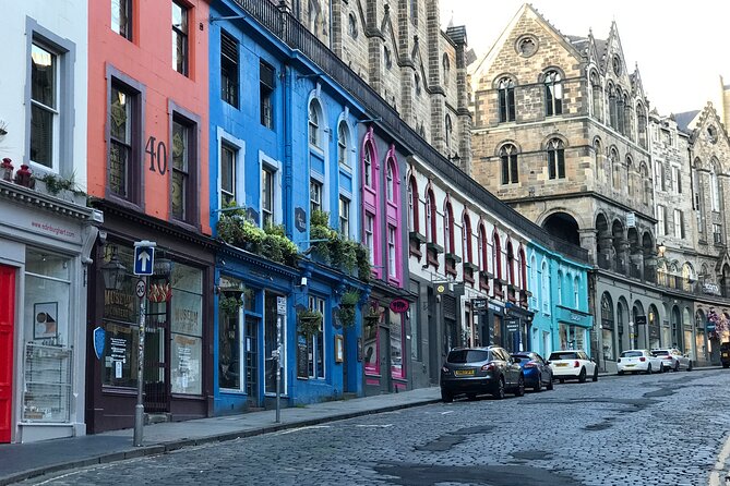 Private Edinburgh City 4-Hour Guided Tour in a black cab LEVC TX - The Royal Mile and the medieval Old Town