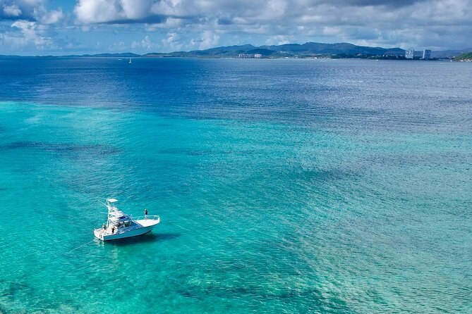 Private Luxury 36' Yacht from Fajardo to Icacos or Palomino - Service, communication, and the small details