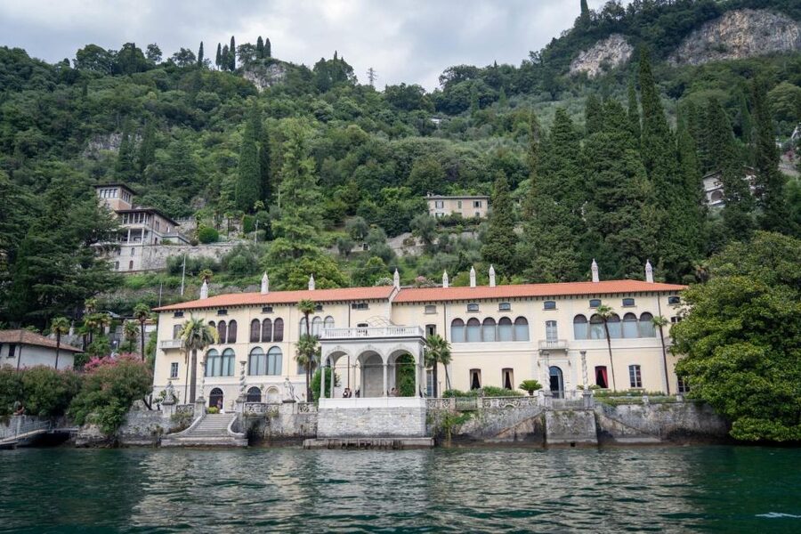 Private Luxury Boat Tour of Lake Como with Stops & Drinks - Villa del Balbianello and the lake’s movie scenery