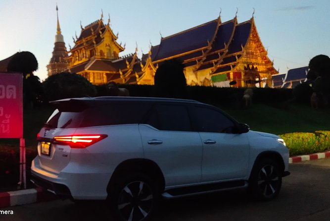 Private Luxury Car rental + English speaking driver: - Key points before you book