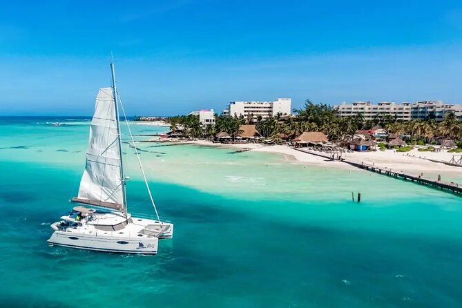 Private Luxury Catamaran Cancun to Isla Mujeres | For up to 30 pp - El Farito: the first water stop