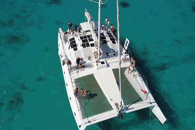 Private Luxury Catamaran - Saona or Catalina island - What the crew adds to the experience