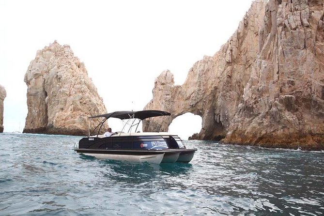 Private Luxury Pontoon Boat, Snorkel, Arch, Sunset & byond - Pickup from Cabo hotels and the shared van issue