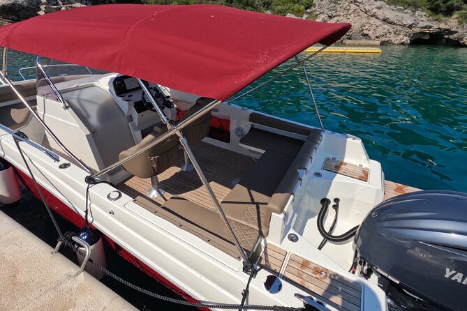 Private luxury speedboat tour-Islands, caves, beaches, snorkeling - Šipan offers a proper island lunch stop