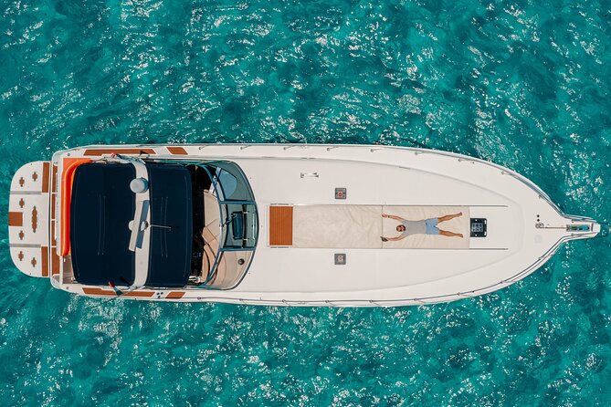 Private Luxury Yacht 55FT Rental in Cancun - Snorkeling, the lily pad, and the paddle board
