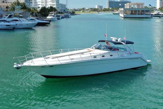 Private Luxury Yacht 55FT Rental in Cancun - Crew service and the human side of the trip