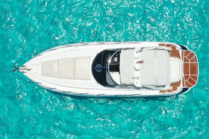 Private Premium Yacht 46FT Rental in Cancún - Starting from Nichupté Lagoon