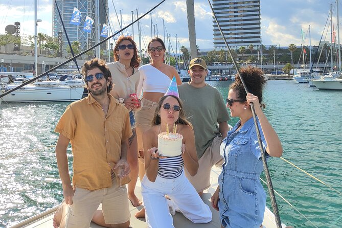 Private Sailboat Barcelona up to 11pax w/Premium Boat & Aperitifs - How the private format changes the experience