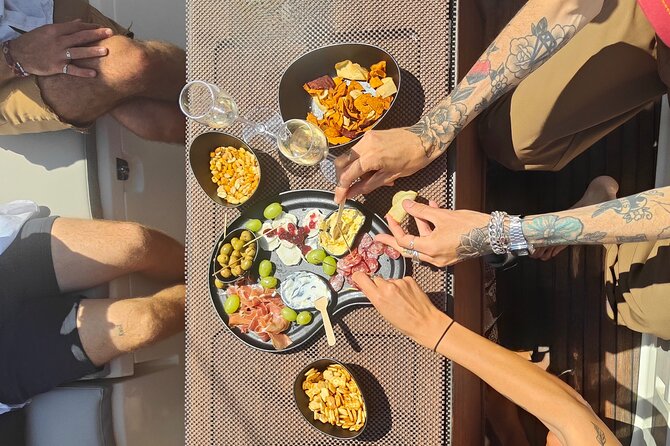 Private Sailboat Barcelona up to 11pax w/Premium Boat & Aperitifs - Is the price good value?