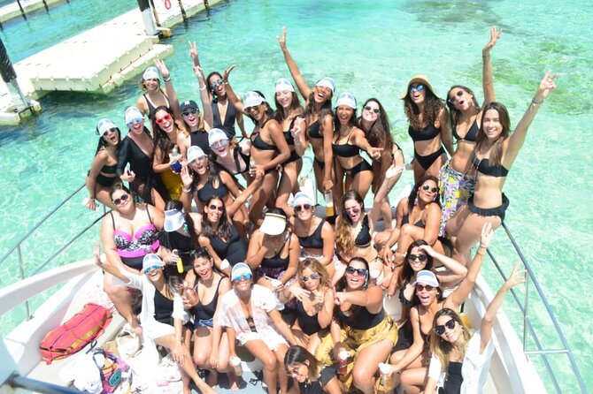 Private VIP Catamaran Party Boat Punta Cana Bavaro - Second stop: coconuts and Virgin Beach