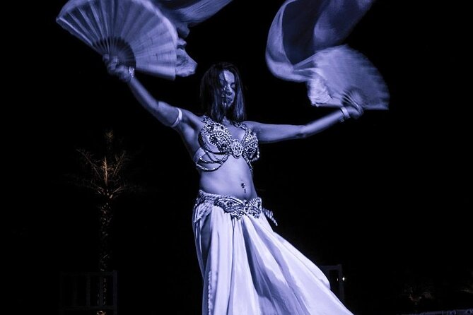 Private VIP Desert Safari for Families with BBQ Dinner (Private) - Belly dance, fire, and tanoura performances