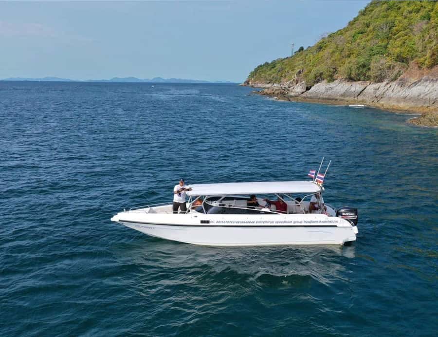 Private VIP Speed Boat to Phi Phi & Maya Bay - Maya Bay is famous for a reason, but plan for crowds