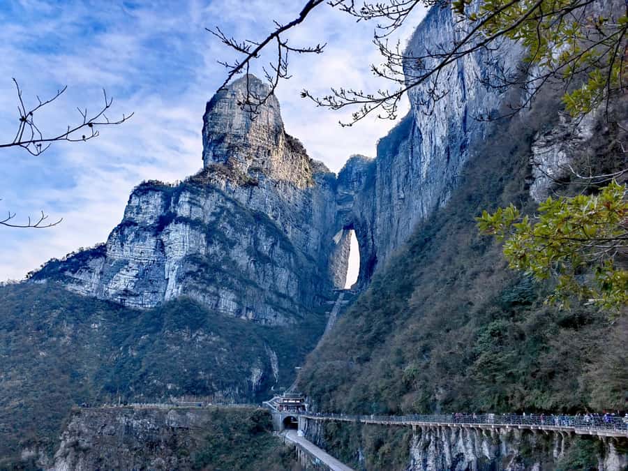 Private VIP Zhangjiajie Tianmen Mountain Day Tour - Starting at the cableway and riding uphill