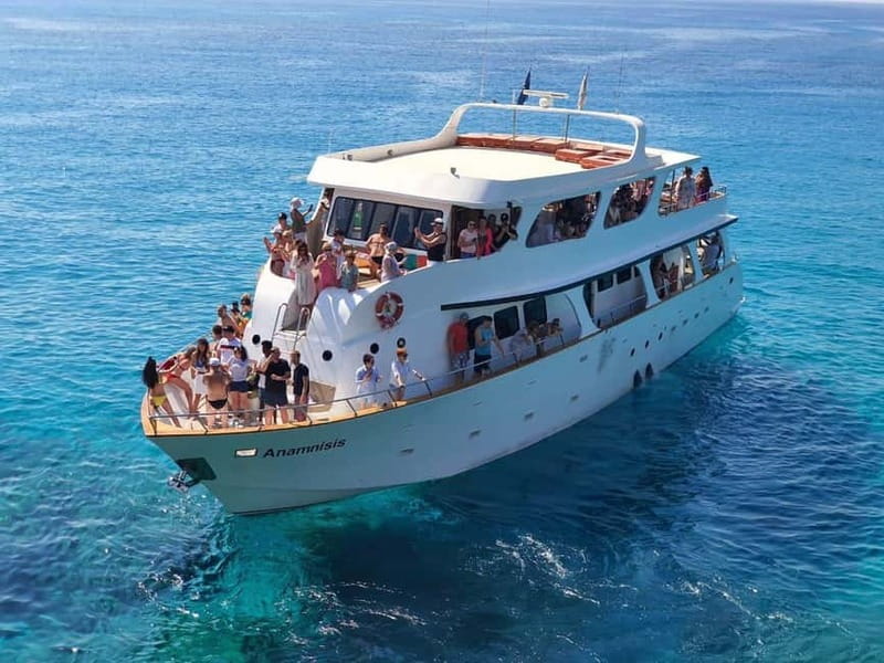 Protaras: Luxury Yacht Cruise with slide, BBQ Lunch & Drink - Lunch is a real part of the value