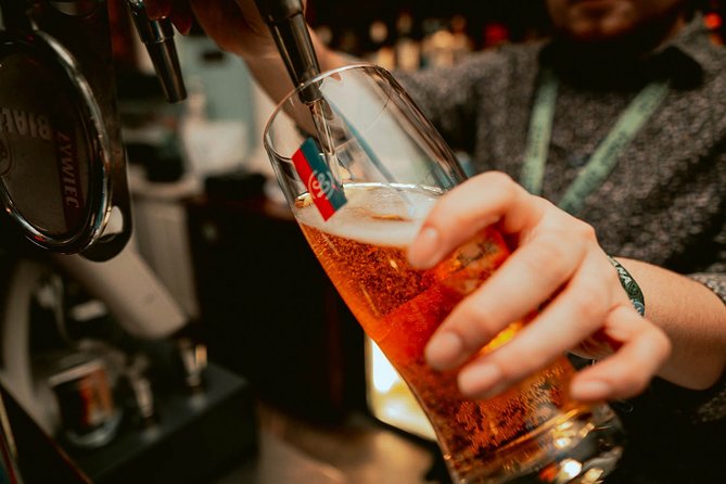 Pub Crawl + Unlimited Drinks + VIP entry + Drinking Games & Photographer - VIP entry, crowds, and the photographer